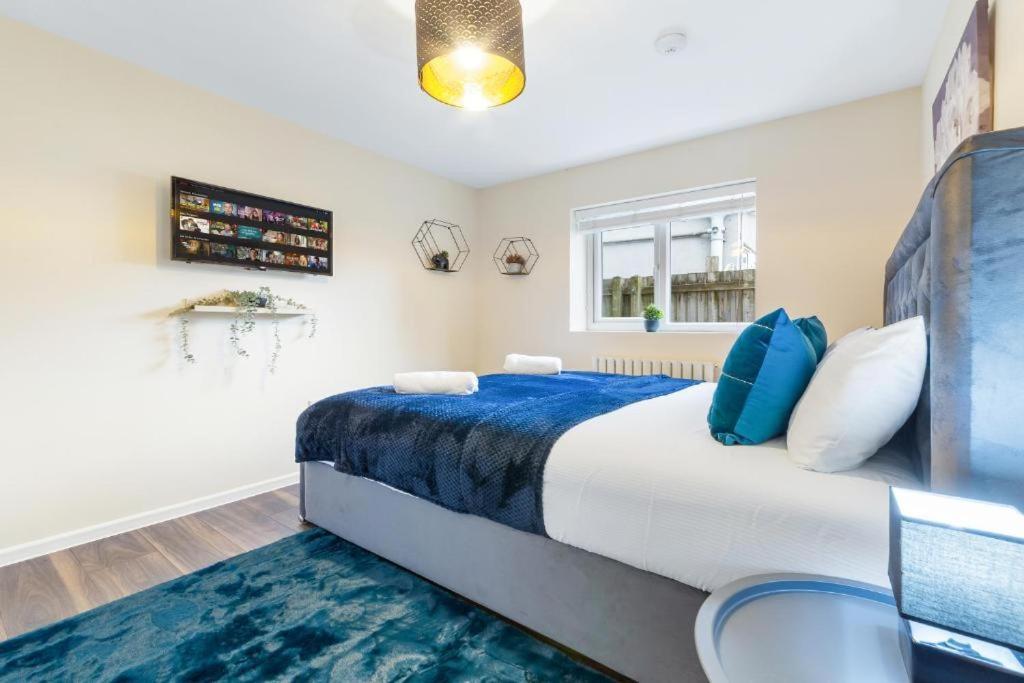 איילוורת' Twickenham Homes מראה חיצוני תמונה