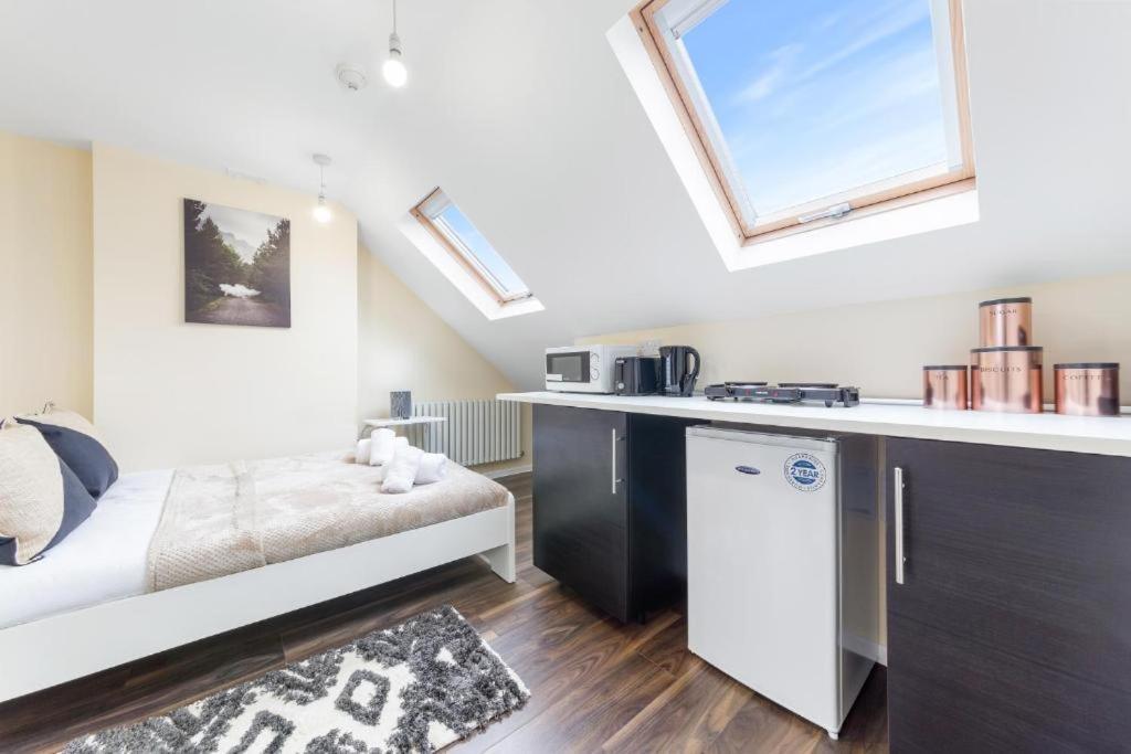 איילוורת' Twickenham Homes מראה חיצוני תמונה